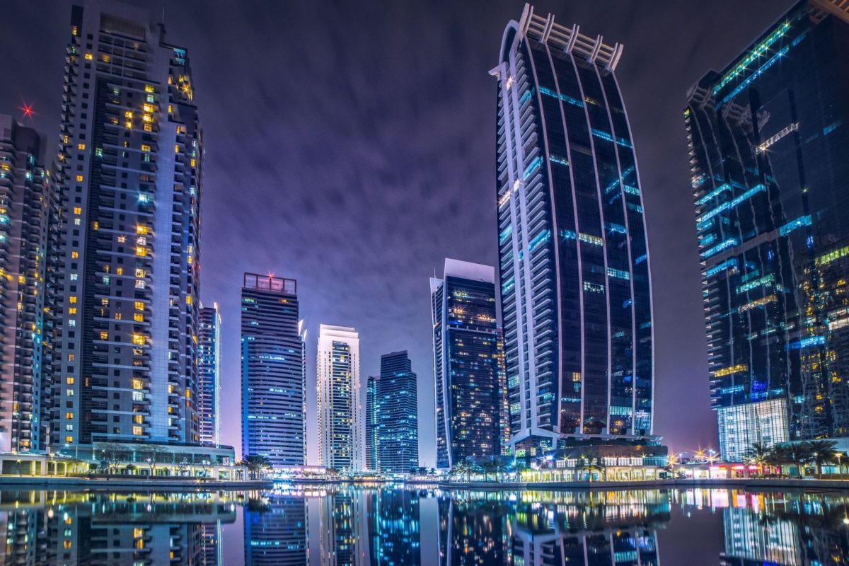 where to stay in dubai