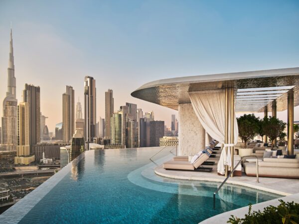 10 Standout Dubai Resorts for a Luxury Stay